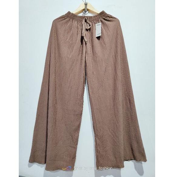 W-&-quần Culottes Xếp Ly Bó Sát Vừa Vặn Với Quần Yếm jumbo