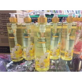 Sữa Tắm Nước Hoa Cindy Bloom Romantic Muse 640g