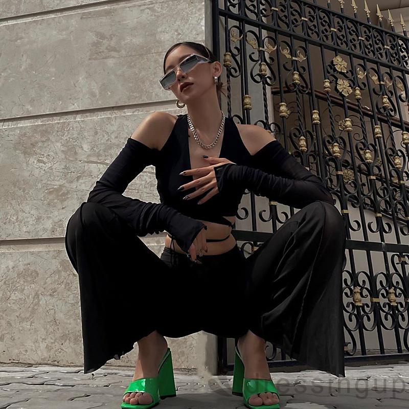 Áo Croptop Tay Dài Cổ Chữ V Màu Sắc Trơn Thiết Kế Dây Đan Chéo Sành Điệu