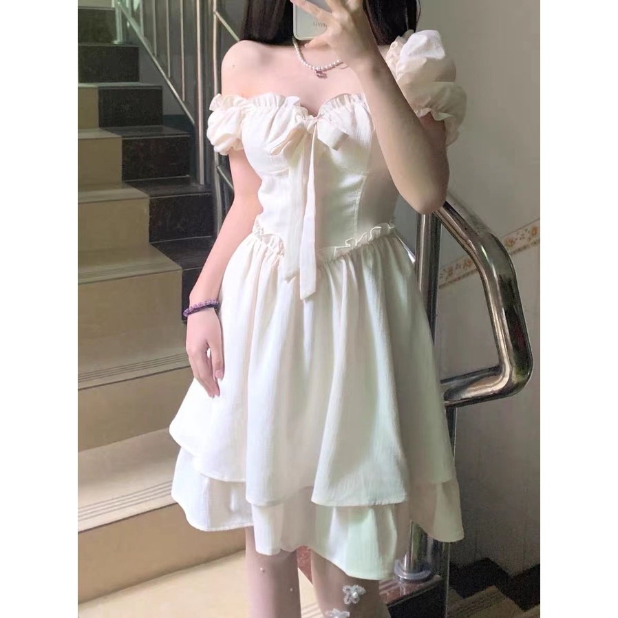 Đầm nữ cổ vuông tay phồng phối ren phong cách pháp cổ điển thời trang