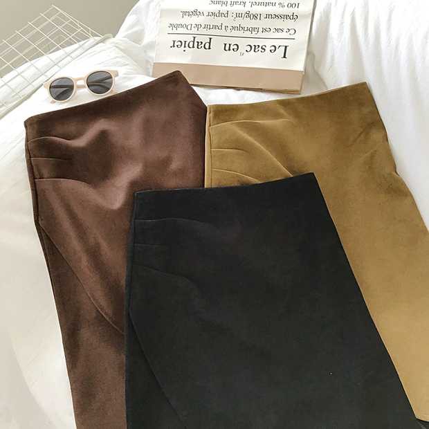 Chân váy midi da lộn tà tròn đắp chéo V | BigBuy360 - bigbuy360.vn