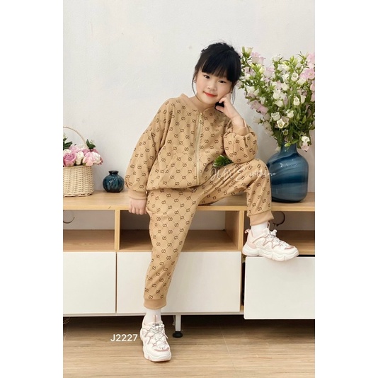 Bộ nhung kéo khoá bé gái