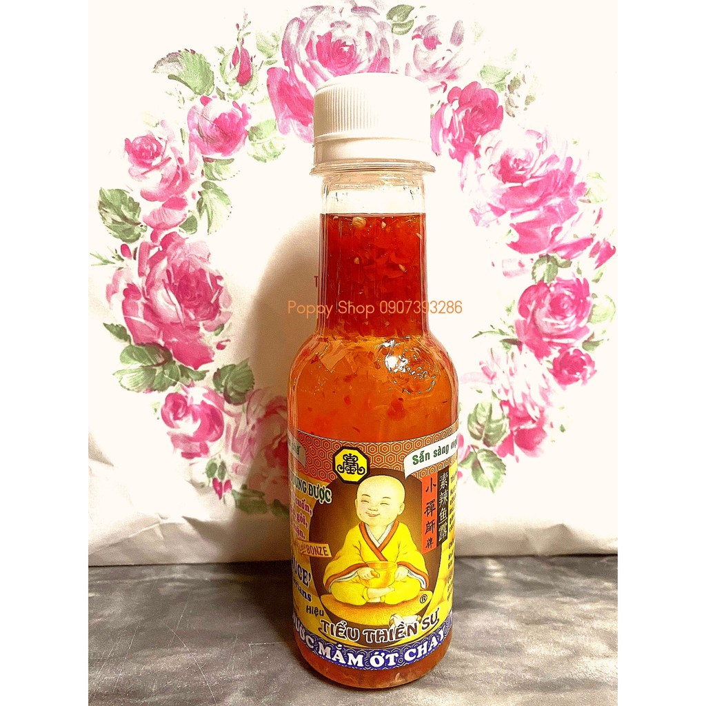 Chai Nước Mắm Ớt Chay Pha Sẵn Tiểu Thiền Sư Vegetarian Chilli Fish Sauce 180 ml