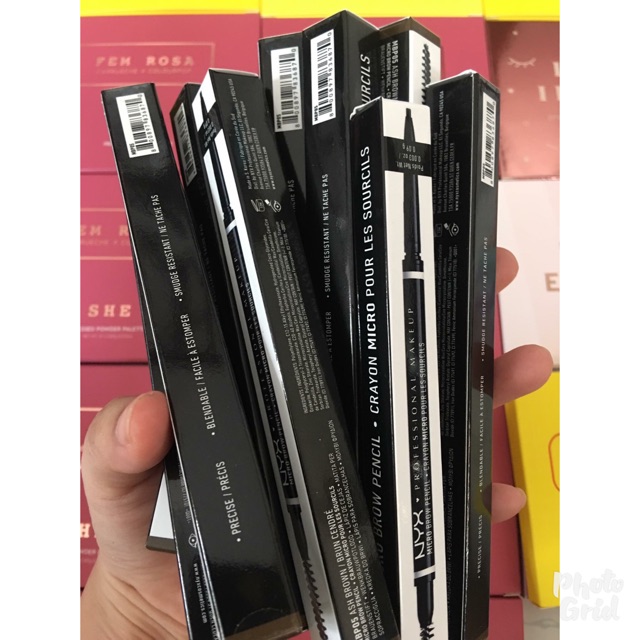 Chì kẽ mày Nyx Micro Brow Pencil ( Mua sale)