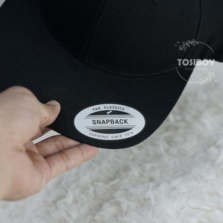 Nón Snapback màu đen trơn