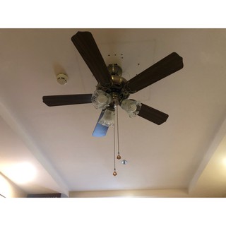 Quạt trần đèn trang trí 5 cánh gỗ ba bóng đèn