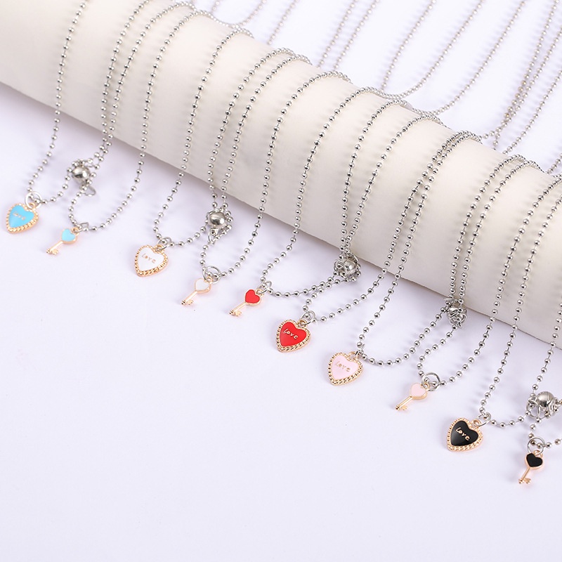 Set 2 Vòng cổ Mặt Hình Chìa Khóa Trái Tim Màu Trắng Đen Cho Cặp Đôi