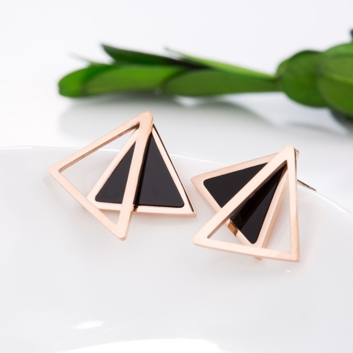 Bông Tai Titan Không Đen TT 1405