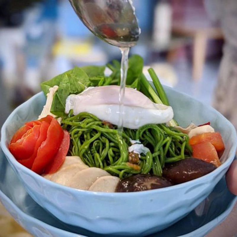 Mì cải hữu cơ kale ( cải xoăn) thích hợp ăn kiêng giảm cân.