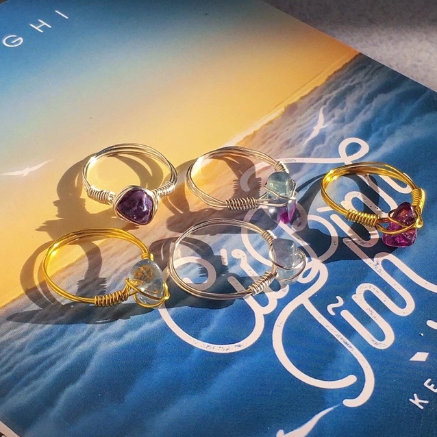 BIG SALE - Nhẫn đá handmade tự nhiên dây vàng đồng quấn tròn đan chéo