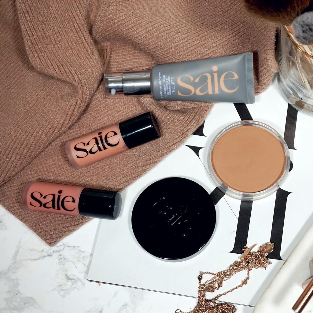 Kem tạo khối Saie Sun Melt Natural $32