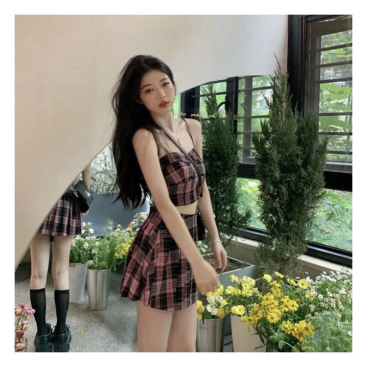 Bộ Đồ Cá Nhân Phong Cách Mới 2023✨✨ Set Áo Hai Dây Màu Tím Và Chân Váy Ngắn Phong Cách Quyến Rũ