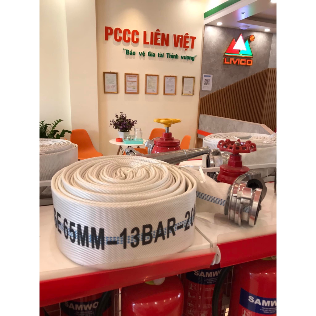 Cuộn vòi chữa cháy