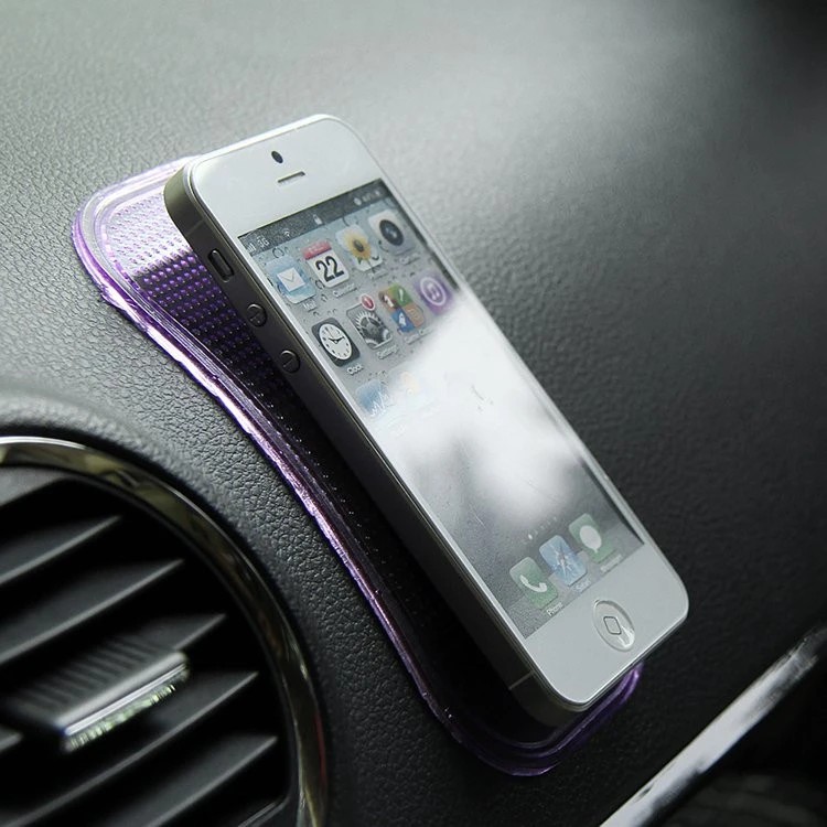 Miếng lót silicon đỡ điện thoại chống trượt trên ô tô (LDT01) tuancuashop | BigBuy360 - bigbuy360.vn