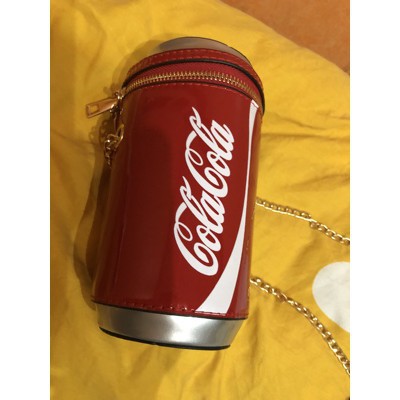 Túi đeo hình lon Coca, Pepsi độc lạ