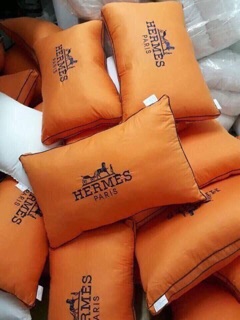 Cặp Ruột Gối Thêu Thương Hiệu HERMES-2 Chiếc
