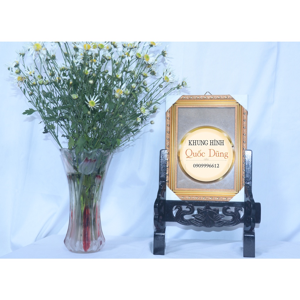 Khung hình và chân khung đề bàn thờ  kttấm hình