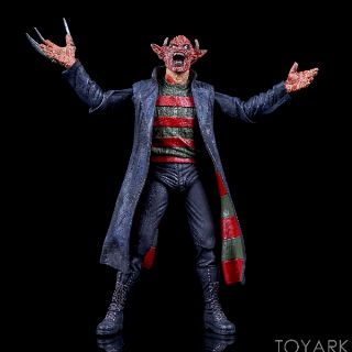 Mô hình Neca New Nightmare Freddy Krueger