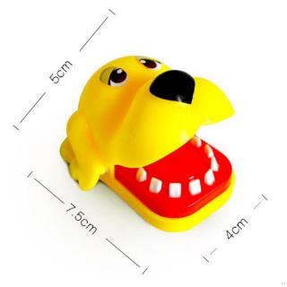 Đồ Chơi Cá Mập Cắn Tay Vui Nhộn