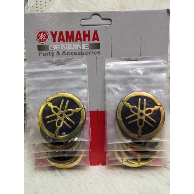 Logo Yamaha Vàng 1 chiếc