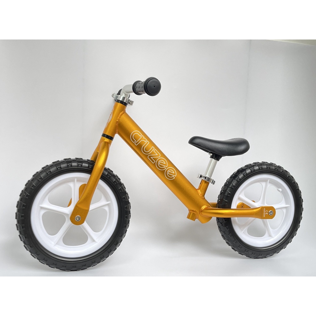 Xe Thăng Bằng Trẻ Em Cruzee 2022 siêu nhẹ 1.9kg
