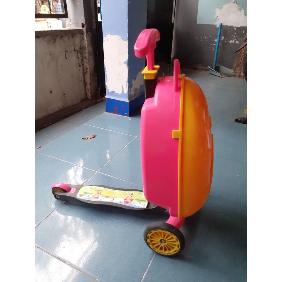 Vali xe trượt Scooter 2 in 1 Quà tặng từ Vinamilk(Shop còn màu hồng)