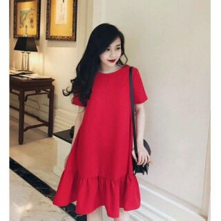 Đầm bầu đuôi cá đen và đỏ