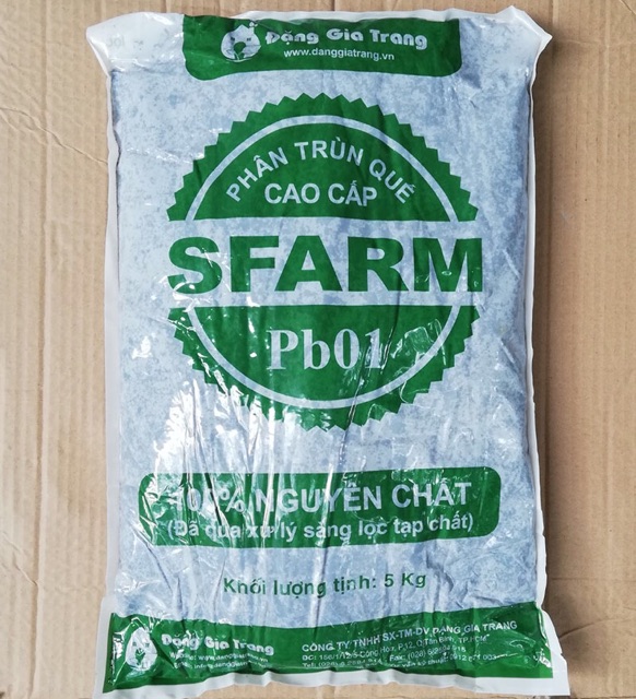 Phân bón hữu cơ trùn quế SFarm Đặng Gia Trang 5kg