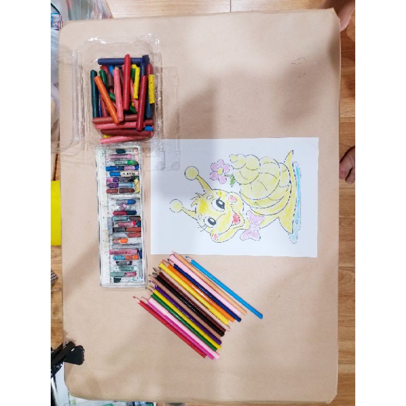 Tranh tô màu cho bé, khổ A4. mẫu ngẫu nhiên.