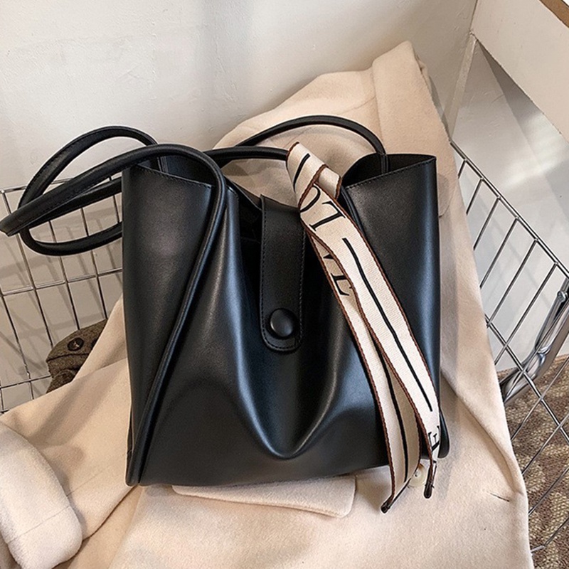 Túi Đeo Vai Cỡ Lớn Mềm Mại In Chữ Thời Trang Cho Nữ