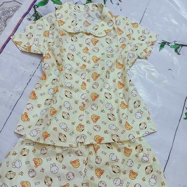 sỉ quần áo