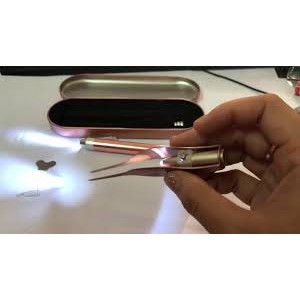 DỤNG CỤ LẤY RÁY TAI CÓ ĐÈN LED CHIẾU SÁNG Tiện Lợi