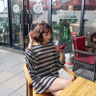 Áo kẻ sọc đen trắng