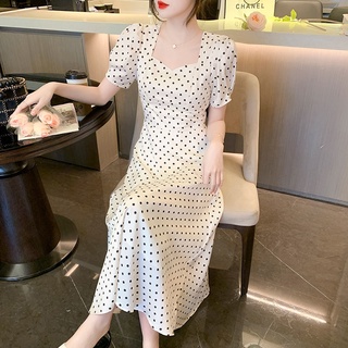 Đầm dáng ôm họa tiết chấm bi phối dây thắt xinh xắn