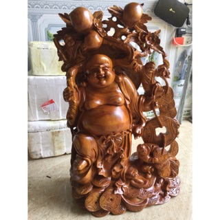 Di lạc vác cành  đào