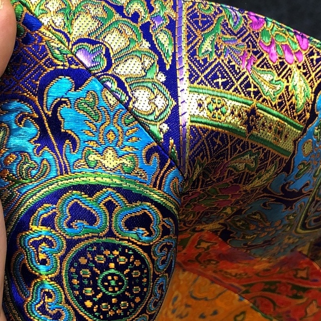 Khăn Gấm Trải Bàn Thờ