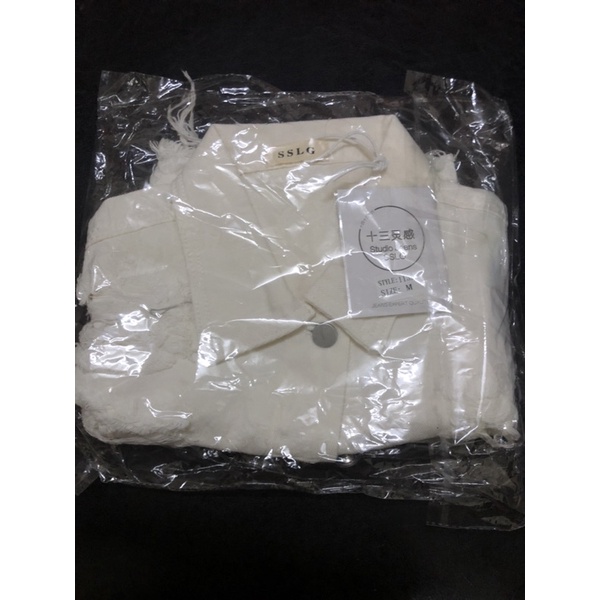 Áo bò rách sát nách