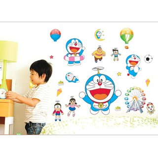 Decal dán tường, hình dán tường trang trí hình Doremon, Nobita Doremi, Xuka và những người bạn