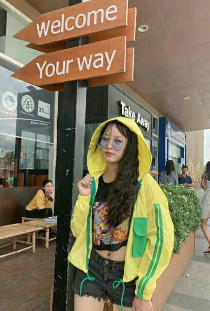 [Giá siêu rẻ] Áo khoác dù lửng tay dơi, túi hộp | BigBuy360 - bigbuy360.vn