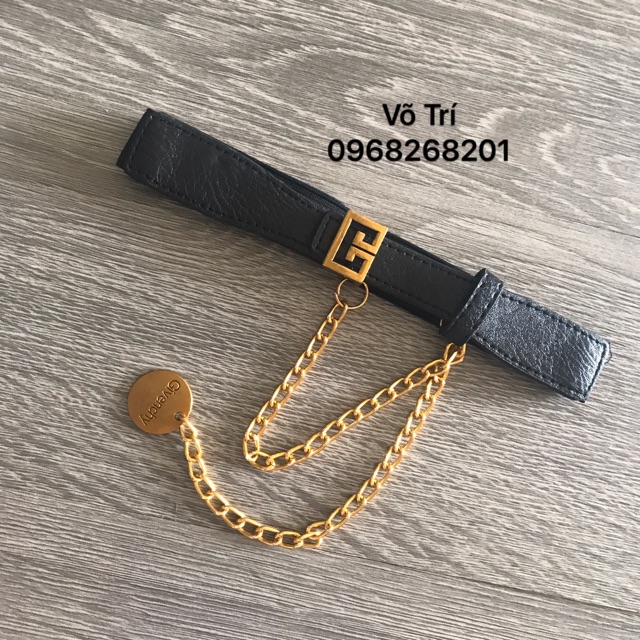 Nịt váy phối váy nhỏ