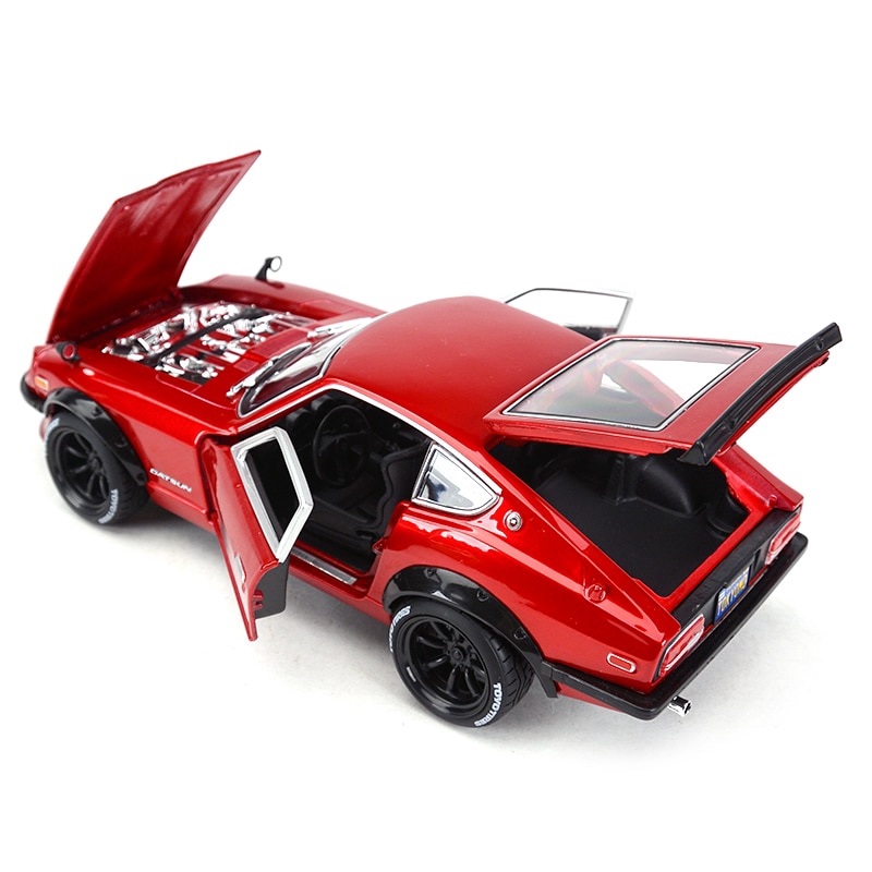 Mô Hình Xe Ô Tô Nissan 1971 Datsun 240z Tỉ Lệ 1: 18