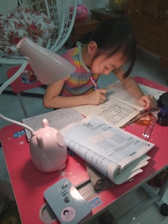 ĐÈN HỌC HÌNH THÚ CHÔNG CẬN