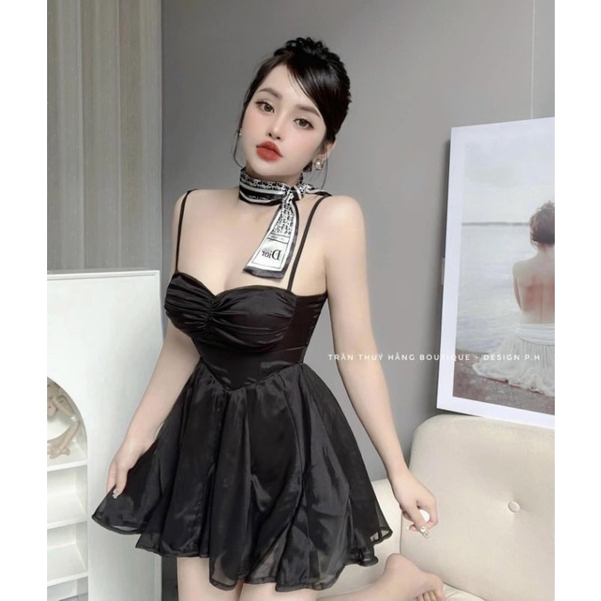 Đầm xoè tơ cúp ngực 8 mảnh