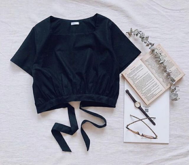 ÁO CROPTOP HER CỘT NƠ SAU