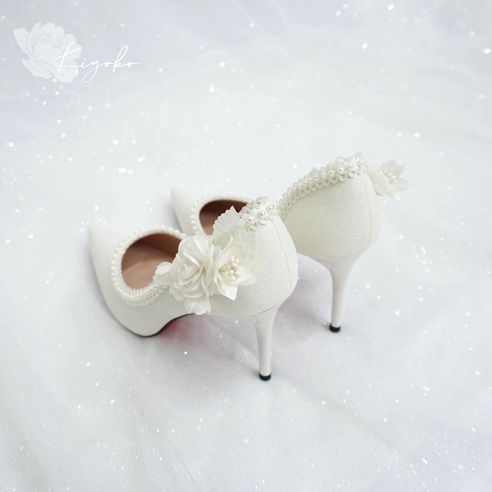 Giày cưới Kiyoko hở eo đính viền baby và hoa ngọc lan cao 9cm