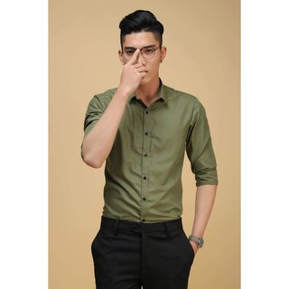 Áo Sơ Mi Màu Xanh Rêu Chất Vải Lụa Chống Nhăn Form Body Trẻ Trung