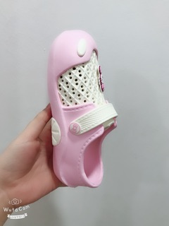 Dép siêu nhẹ bé gái hình hello kitty
