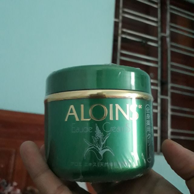 Kem dưỡng trắng da Aloins Eaude 
