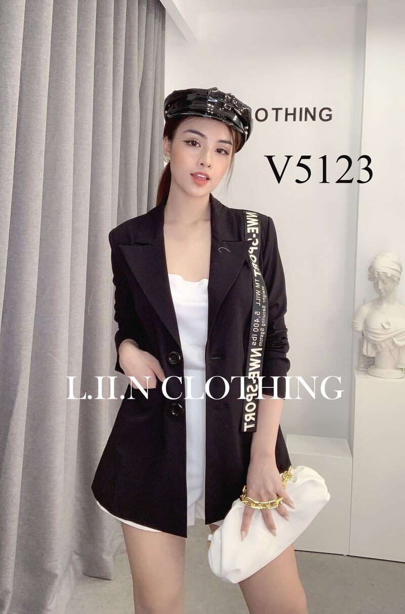 Áo vest nữ dáng dài Linbi màu đen, đủ size, mix dây chữ nổi bật thanh lịch, sang trọng Liin clothing V5123