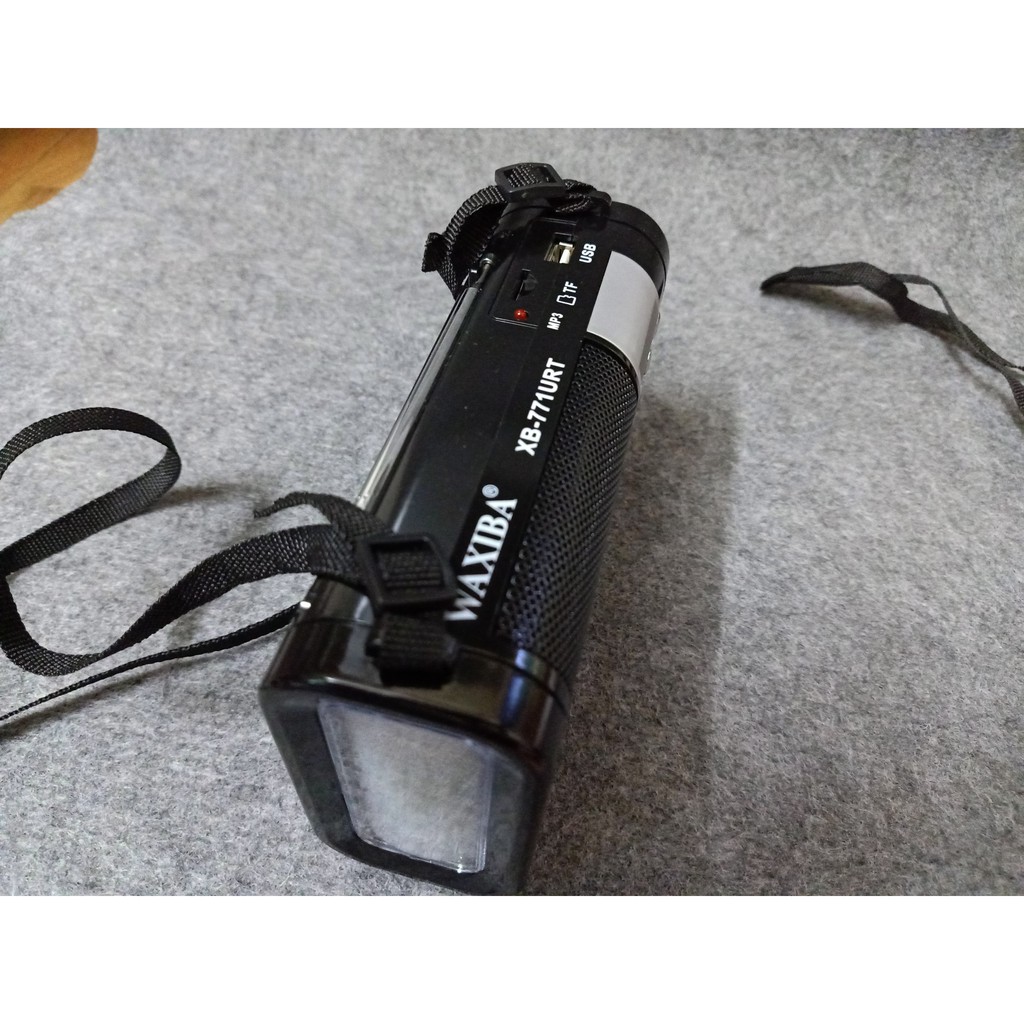 Đài LOA  EXTRA BASS CÓ ĐÈN PIN LED, USB NGHE NHẠC THẺ NHỚ WAXIBA XB-771URT RADIO AM FM SW THEO KÈM PIN SẠC